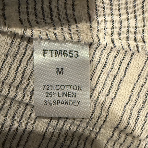 *NEW WITH TAGS* THML Size M Off-the-Shoulder BoHo Lace-Trimmed Mini Dress - Picture 10 of 10